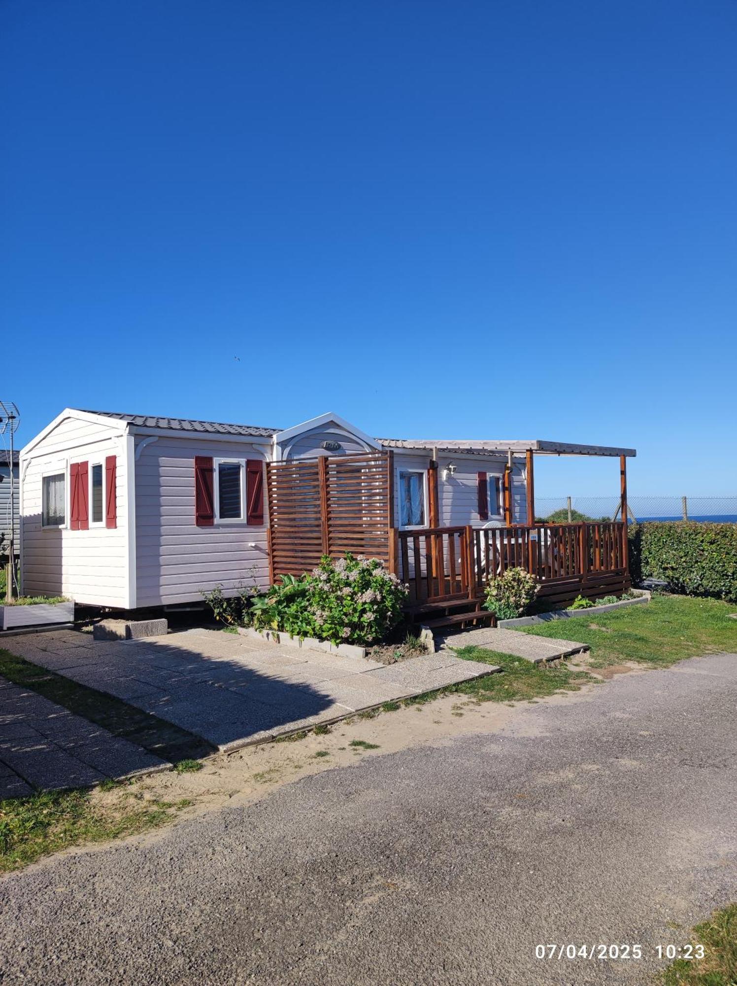 Mobil 2 Vue Direct Sur Campingplatz